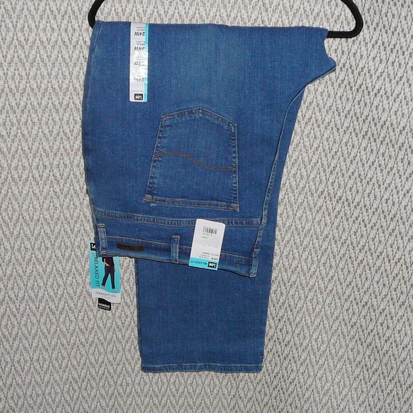 NWT Lee Relaxed Fit Straight Leg Denim Jeans Sits at Waist Fits Curves 24W 3X - Picture 8 of 9